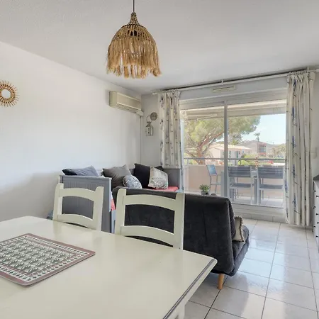 T2 In Lavandou - With Swimming Pool *